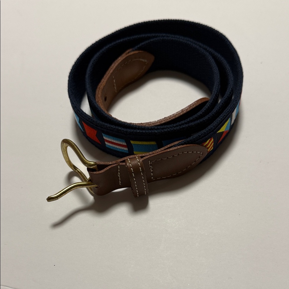 Skipper’s  Genuine Leather Belt with Brown and Navy part is a fabric Unisex GUC